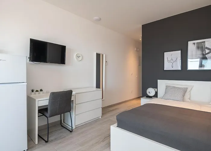 Lemon Tree * دوبروفينك